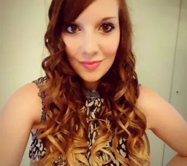 Profile picture for user Fee